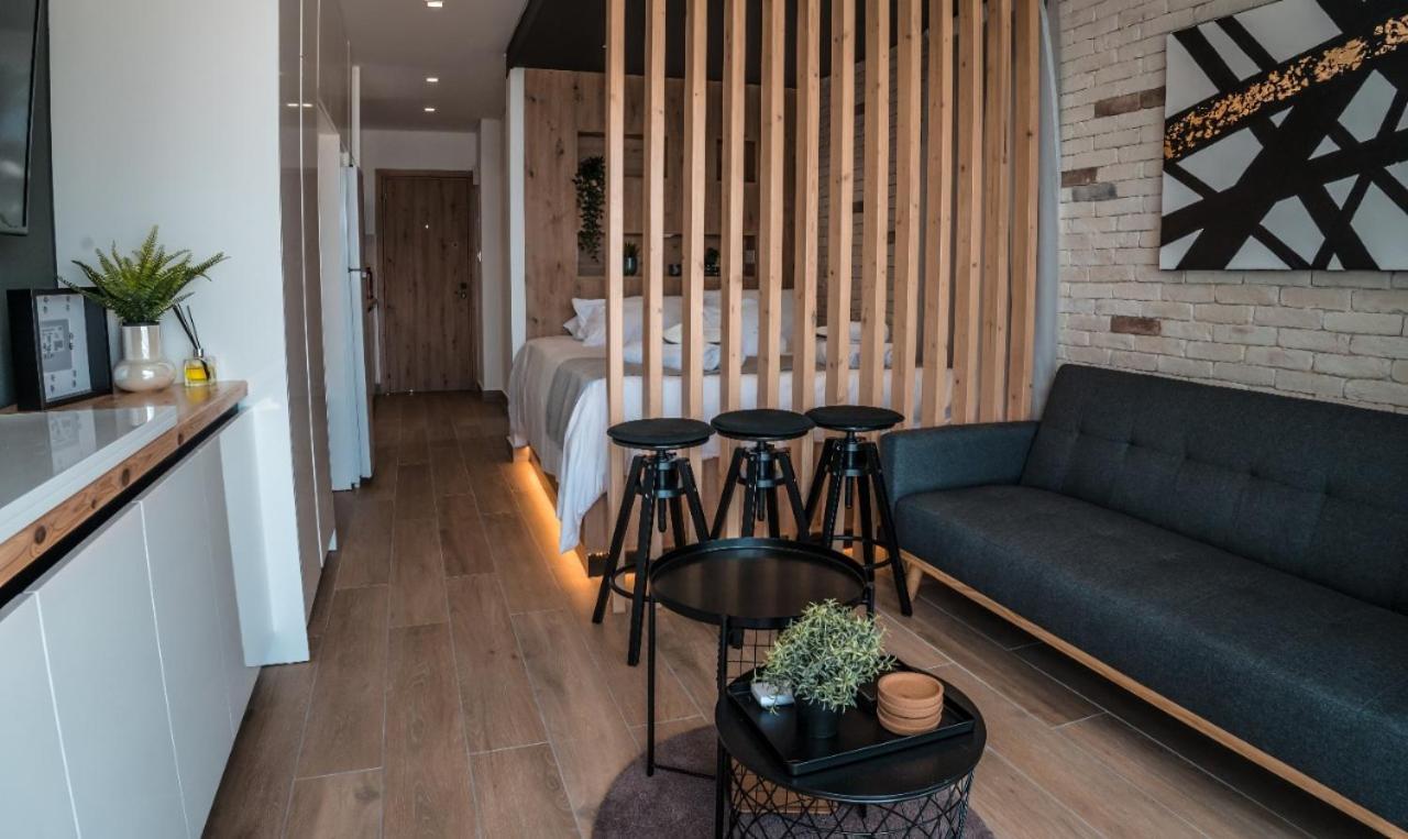 Cosea Living: Seaside Deluxe Suite In Harbour 107B Paphos Exterior photo