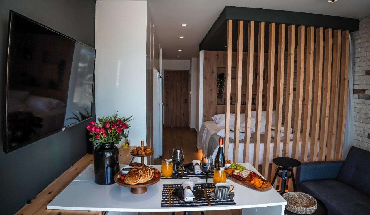 Cosea Living: Seaside Deluxe Suite In Harbour 107B Paphos Exterior photo