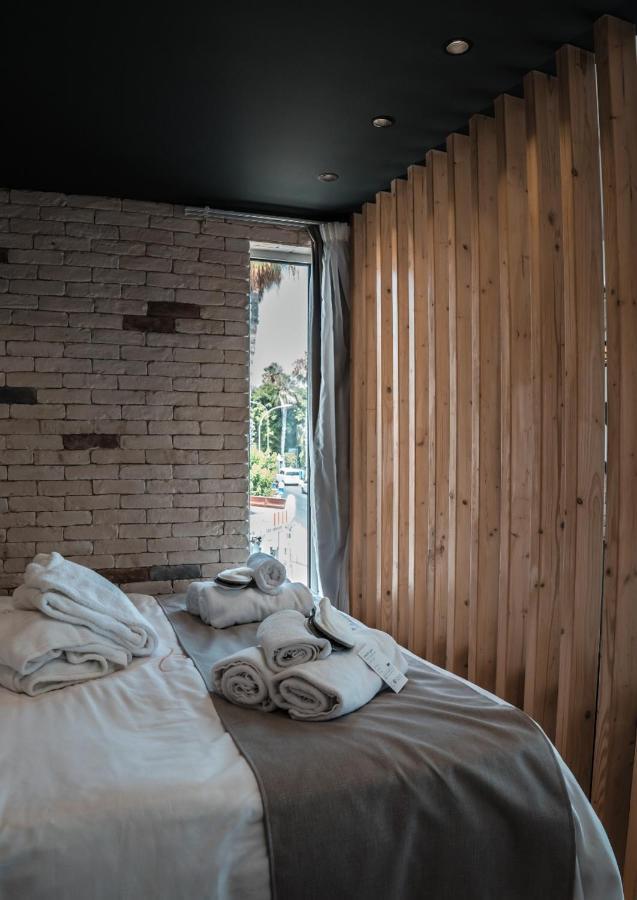 Cosea Living: Seaside Deluxe Suite In Harbour 107B Paphos Exterior photo