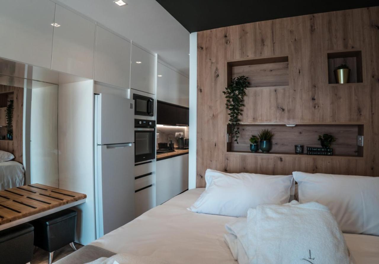 Cosea Living: Seaside Deluxe Suite In Harbour 107B Paphos Exterior photo