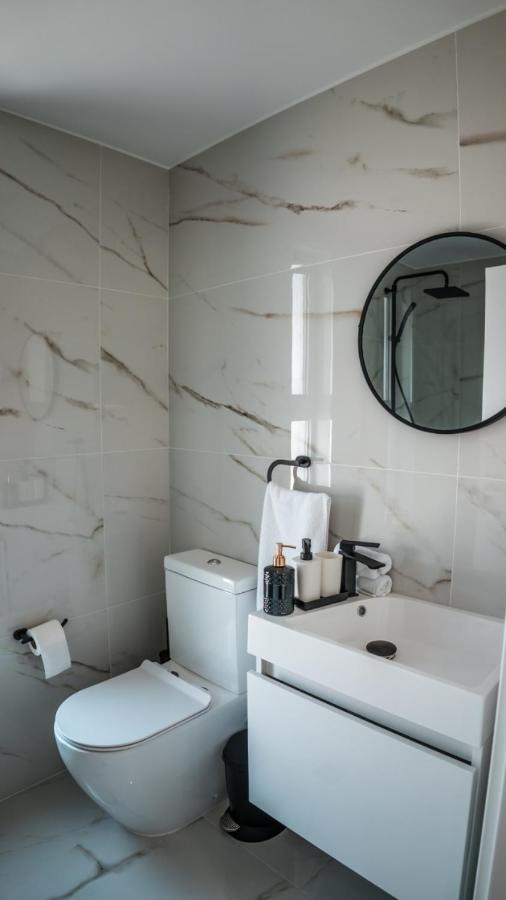 Cosea Living: Seaside Deluxe Suite In Harbour 107B Paphos Exterior photo